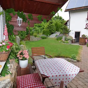 Quaint In With Terrace Ferienhaus