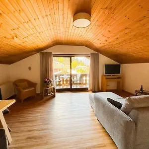 Kayetan Apartment
