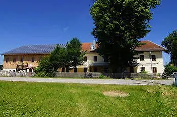 Landhotel & Gasthof Baiernrain 2*,